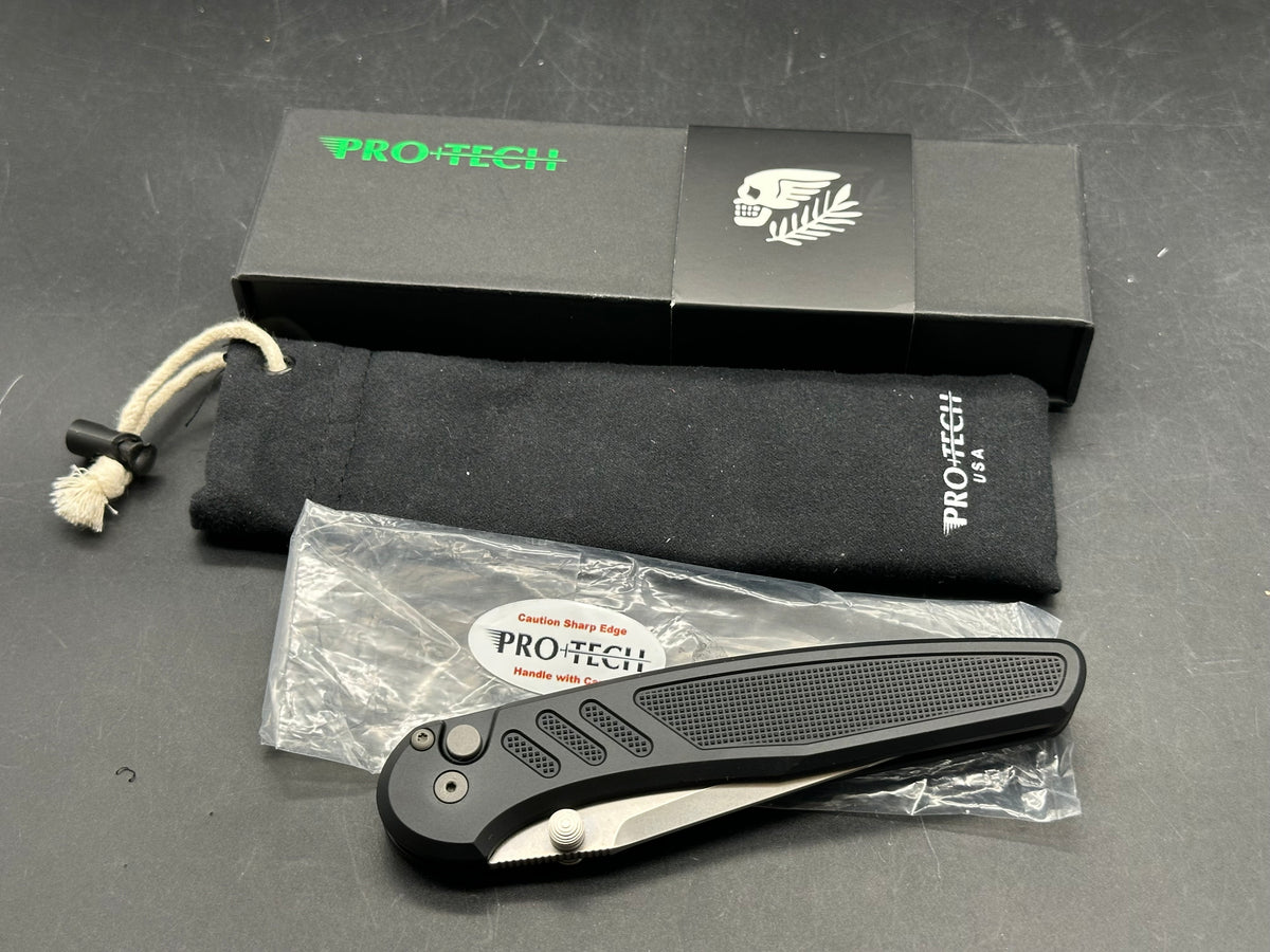 ProTech Avalon, 4" MagnaCut Stonewash Clip Point Blade with Black Textured Aluminum Scales