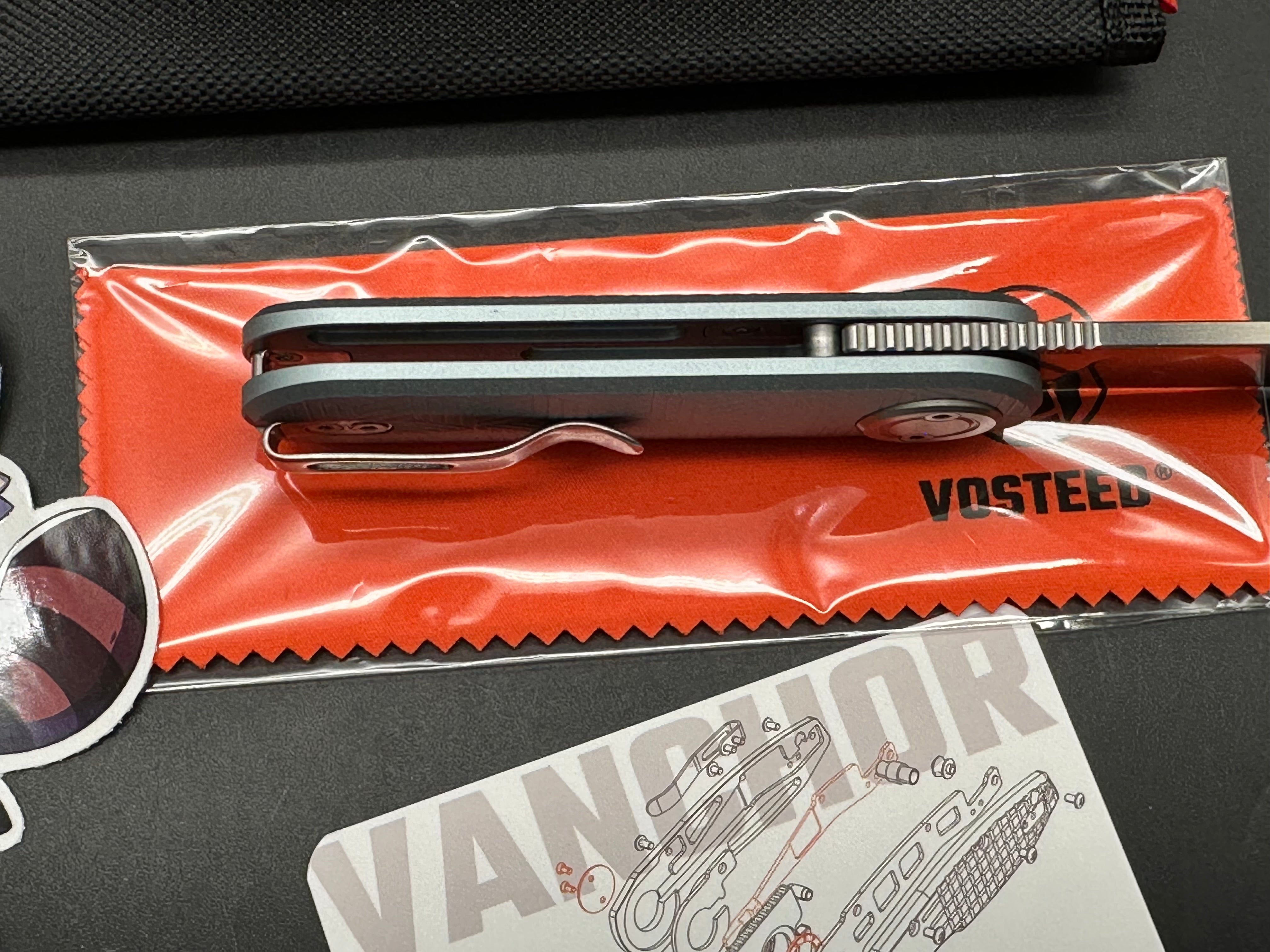 Vosteed Corgi V - Vanchor lock (2.36" 14C28N Blade & Aluminum Handle)